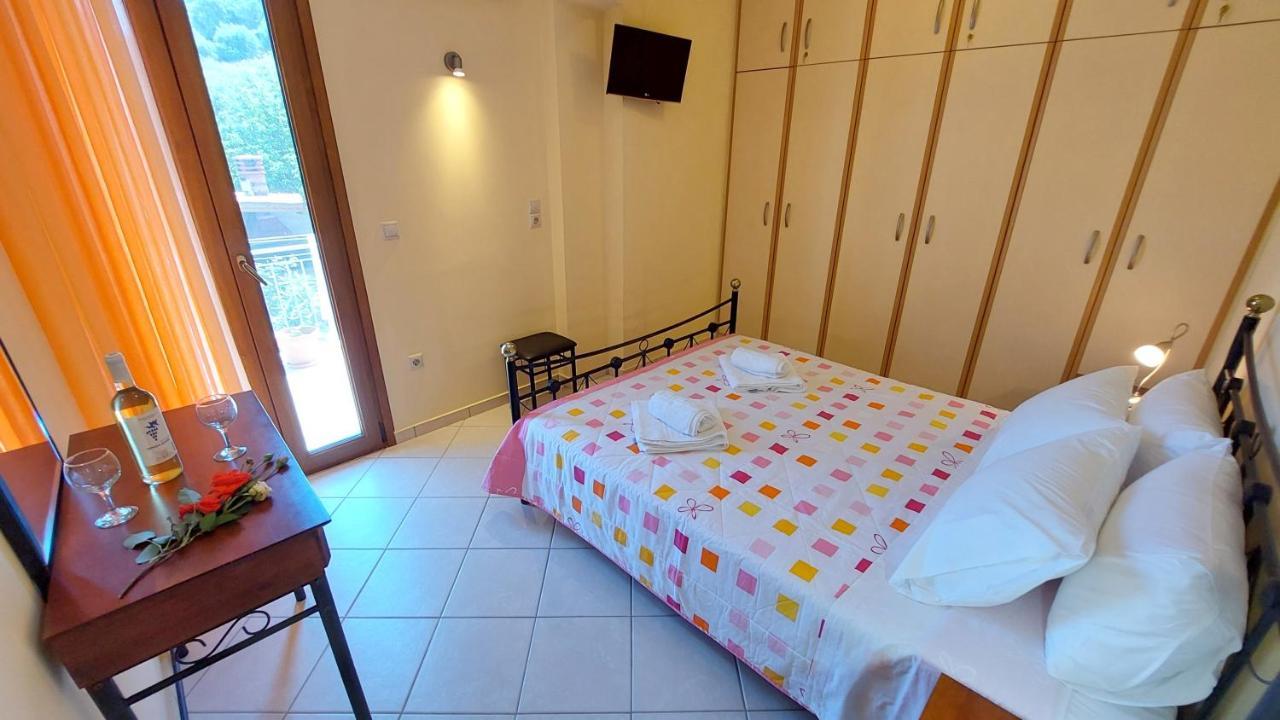 Euryclea Apartments Perachori Exterior photo