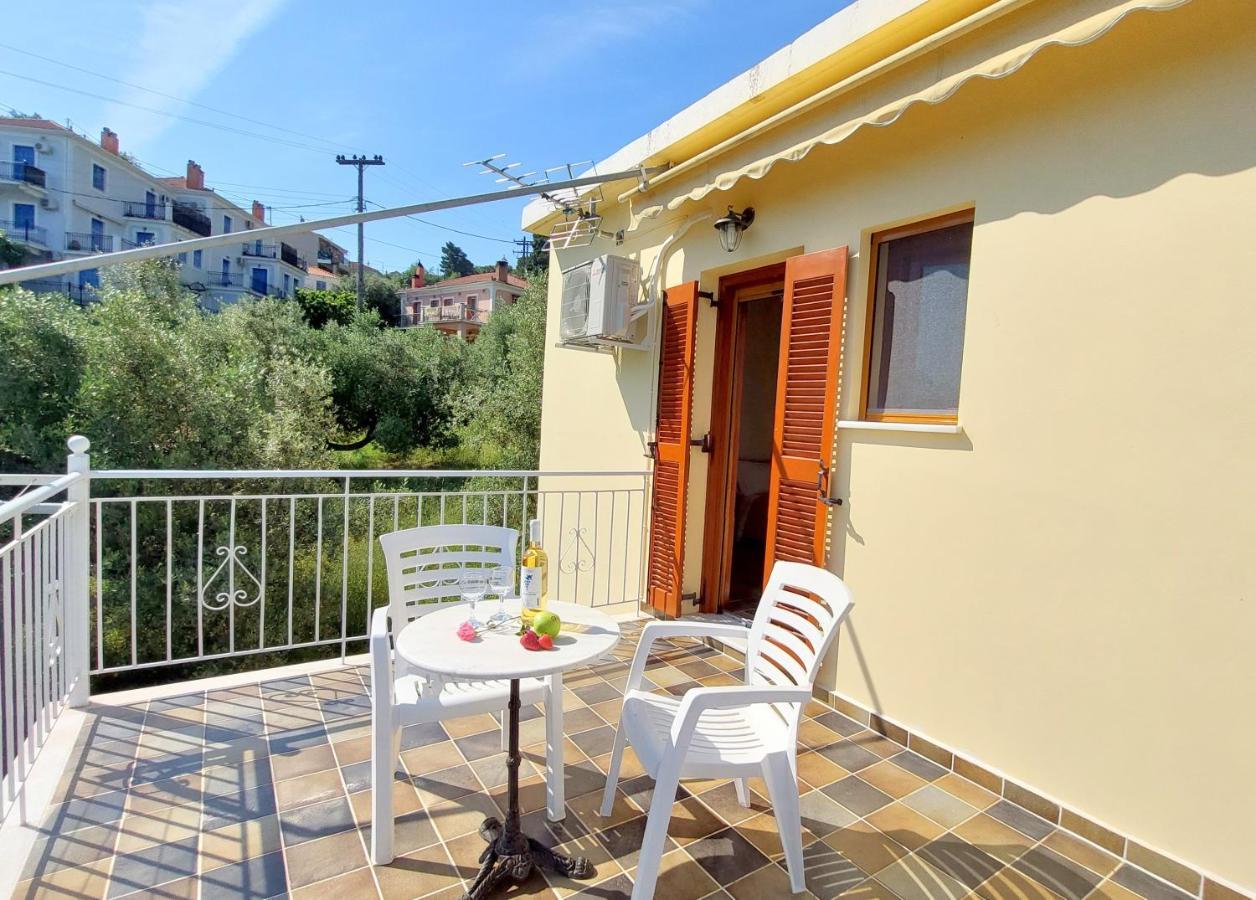 Euryclea Apartments Perachori Exterior photo